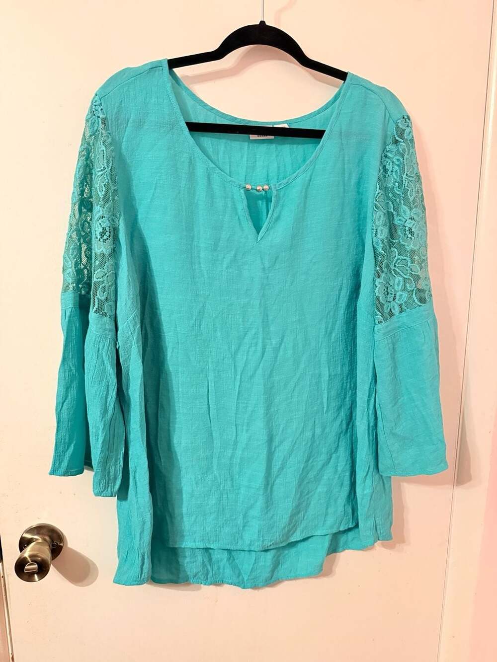 Cato Woman Turquoise Blue Lace Sleeve Keyhole Blouse Size 18/20W